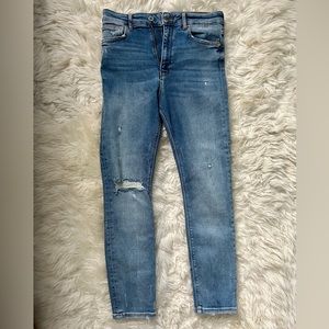Zara High Waisted Ripped Jeans, sz 8